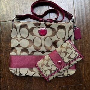 Coach Brown and Burgandy Signature Shoulder Bag - Vintage